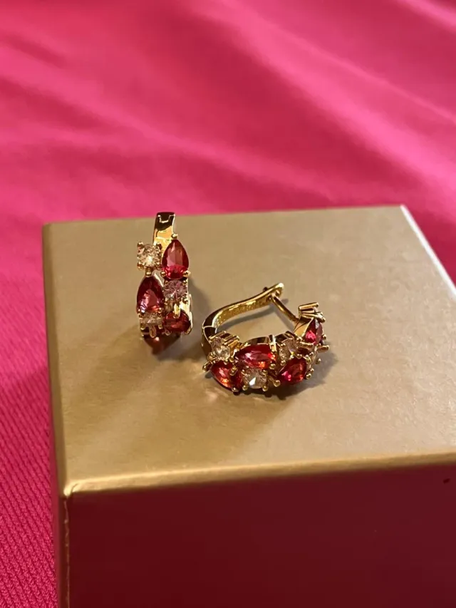 Set gioielli Lo Scritto oro e pietre rosse