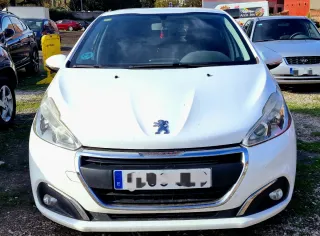 Peugeot 208 BLUE HDI 75 de 120 cv