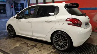 Peugeot 208 BLUE HDI 75 de 120 cv