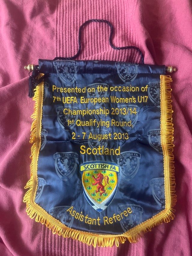 BANDERÍN SELECCIÓN DE ESCOCIA FÚTBOL MATCH WORN