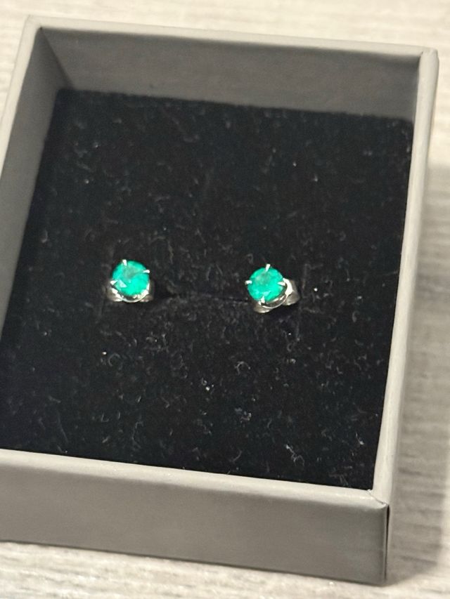 Pendientes Oro Blanco Esmeralda