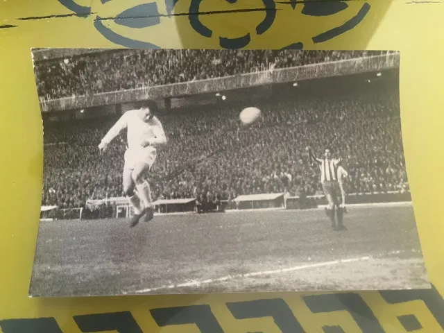 FOTO DE PUSKAS Y PRIMER GOL EN EL REAL MADRID 1963