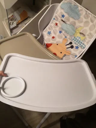 Trona Jane para bebé costó 190€