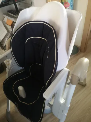 Trona Jane para bebé costó 190€