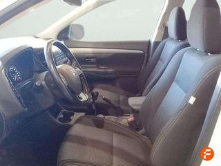 Mitsubishi Outlander 220 DI-D Motion 2WD 5 Plazas