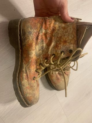 Botas de lona con estampado floral