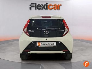 Toyota Aygo 1.0 70 x-play