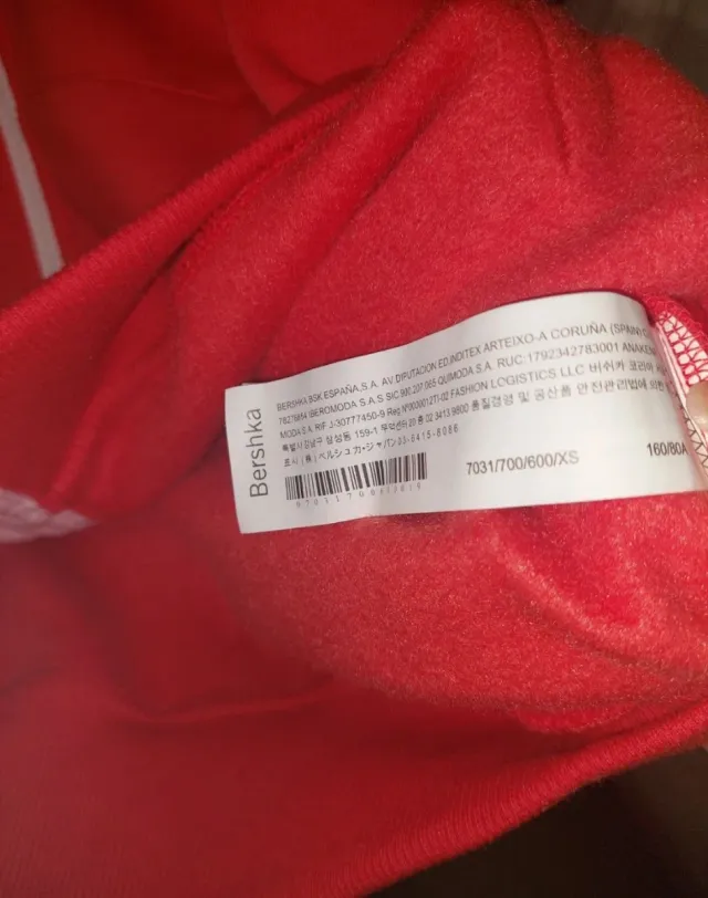 Chaqueta Bershka Roja Talla XS