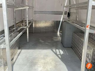 Peugeot Boxer Boxer Furgón Diesel Boxer Furgón 2.0BlueHDI 333 L2H2 110, 81kW/110 PS, ISOTERMO