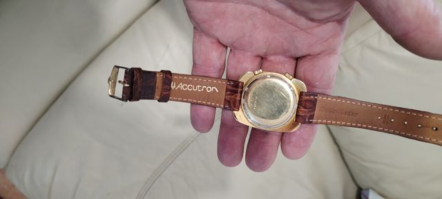 Reloj Bulova Accutron Oro 18k