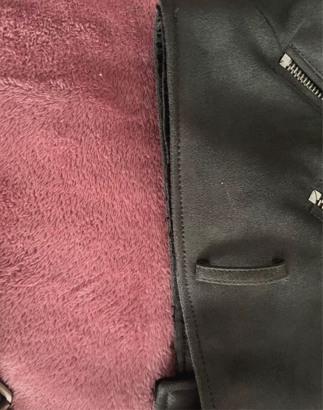 Cazadora efecto ante ZARA BASIC gris