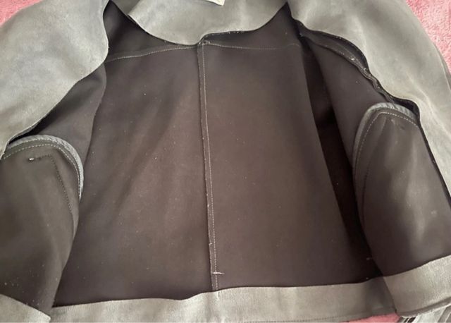 Cazadora efecto ante ZARA BASIC gris