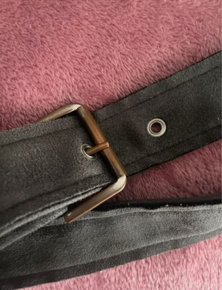 Cazadora efecto ante ZARA BASIC gris