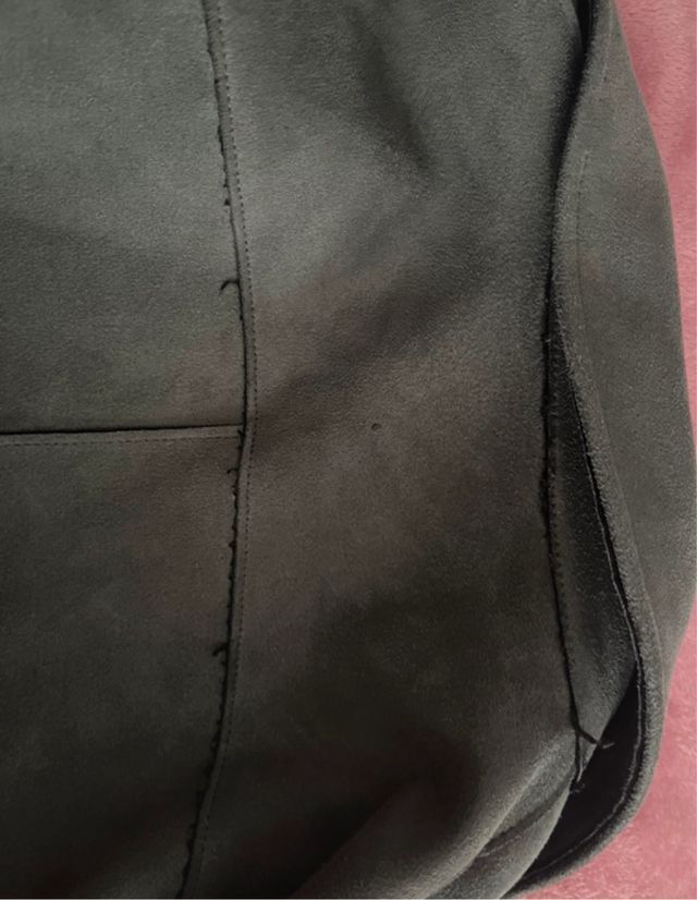 Cazadora efecto ante ZARA BASIC gris