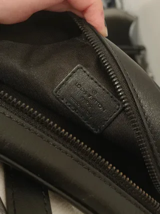 Louis Vuitton Monogram Empreinte Paris Negro