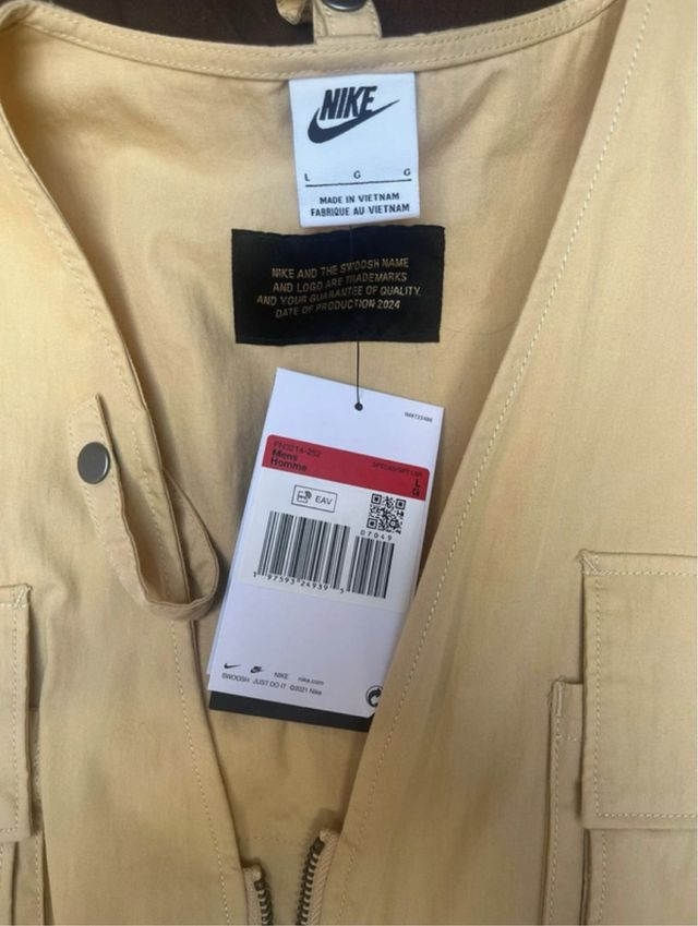 Chaleco Nike Beige Táctico Bolsillos