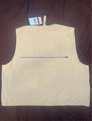 Chaleco Nike Beige Táctico Bolsillos