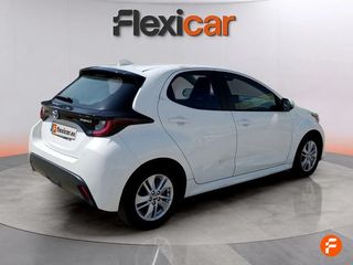 Toyota Yaris 1.5 120H Business Plus