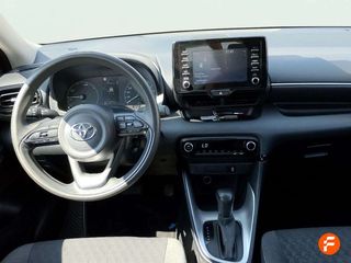 Toyota Yaris 1.5 120H Business Plus