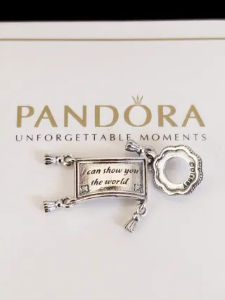 Charm Colgante Alfombra Mágica de Aladdin Disney