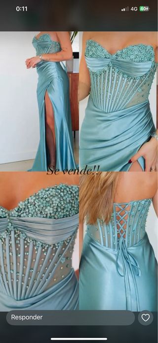 Vestido largo azul con pedrería