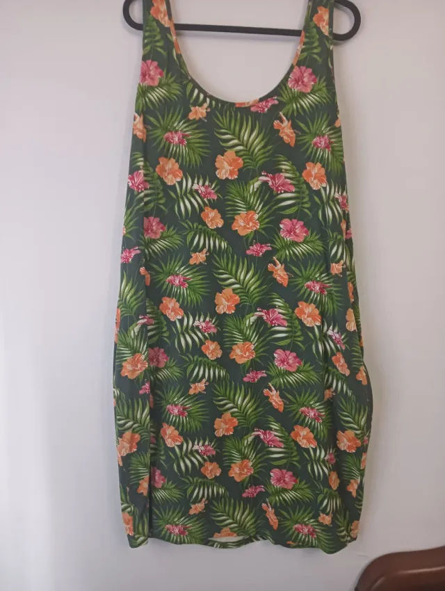 Vestido estampado floral verde