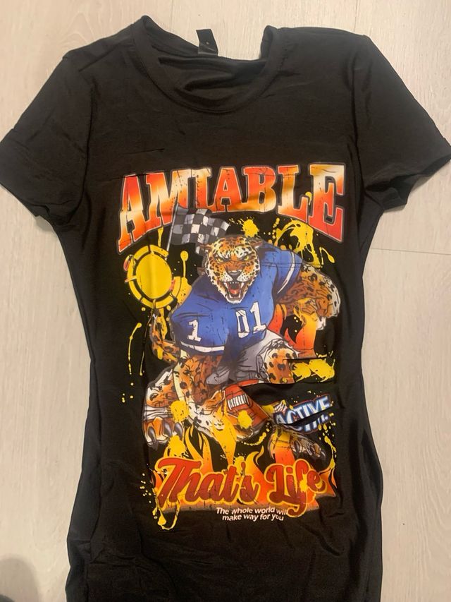 Vestido largo negro con rotos