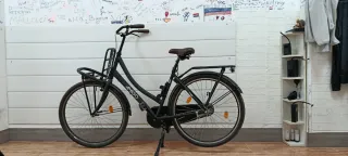 Bicicleta Holandesa con cesta de madera