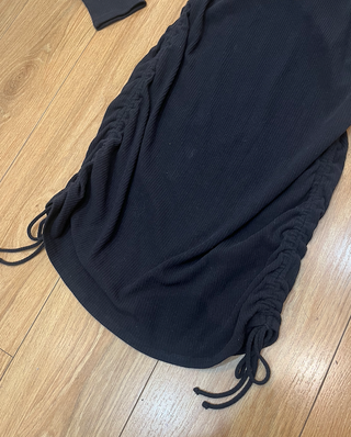 Vestido canalé H&M negro nuevo con etiqueta