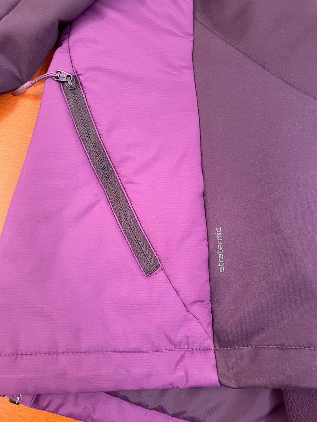 Chaqueta morada con capucha QUECHUA