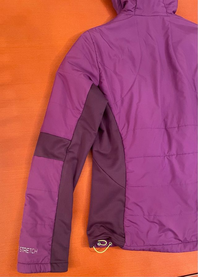 Chaqueta morada con capucha QUECHUA