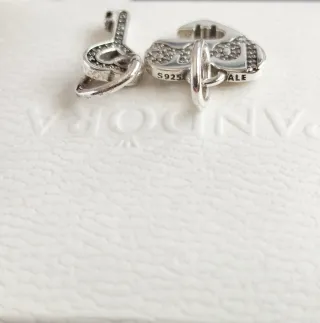 Charm Colgante Doble Corazón y Llave Amor