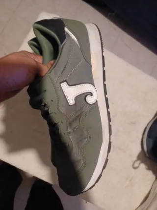 Zapatilla Joma Verde y Blanca