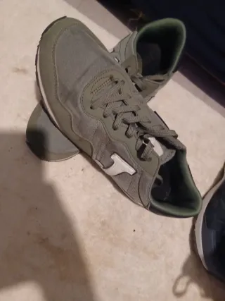 Zapatilla Joma Verde y Blanca