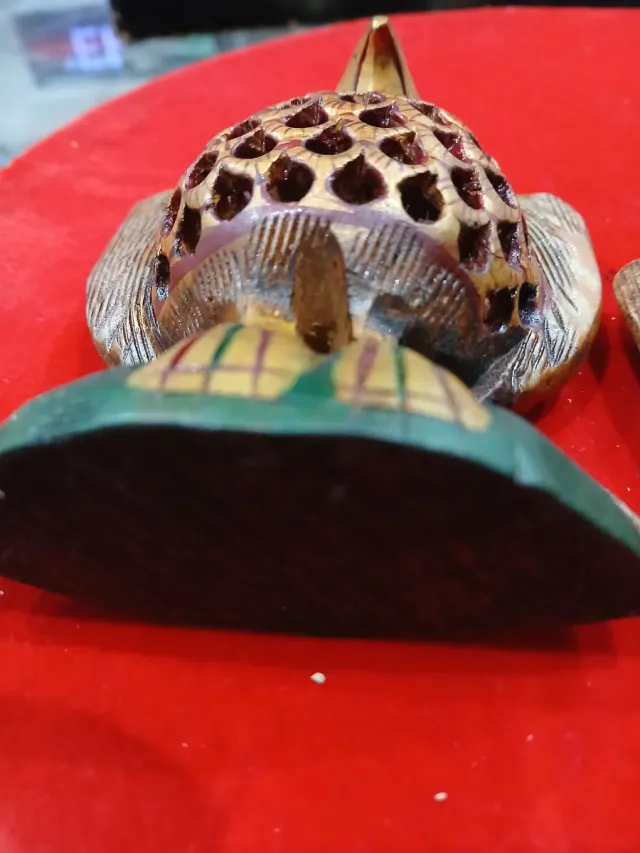 Pareja de Águilas de Madera Decorativas