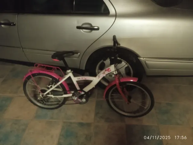 Bicicleta Niña Rosa y Blanca