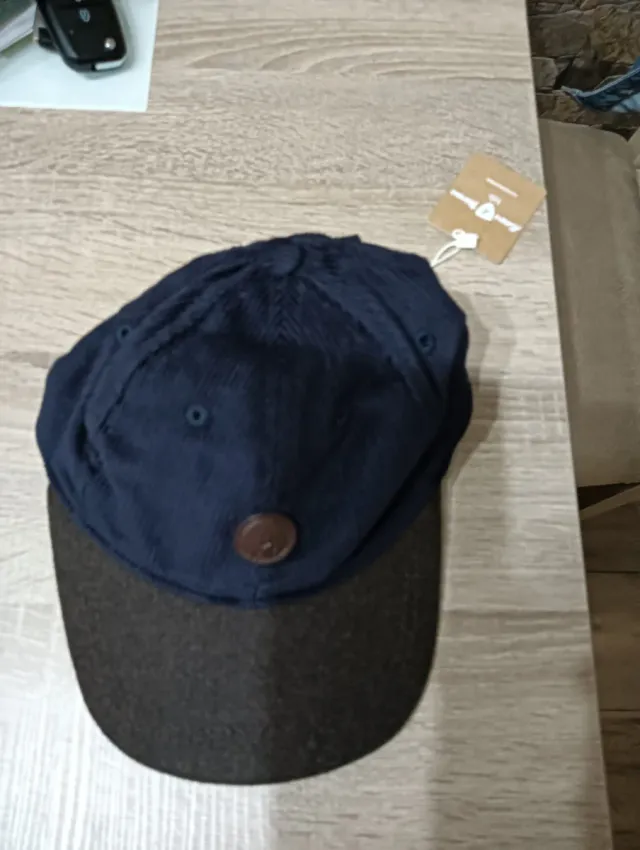 Gorra Álvaro Moreno azul y marrón para niños