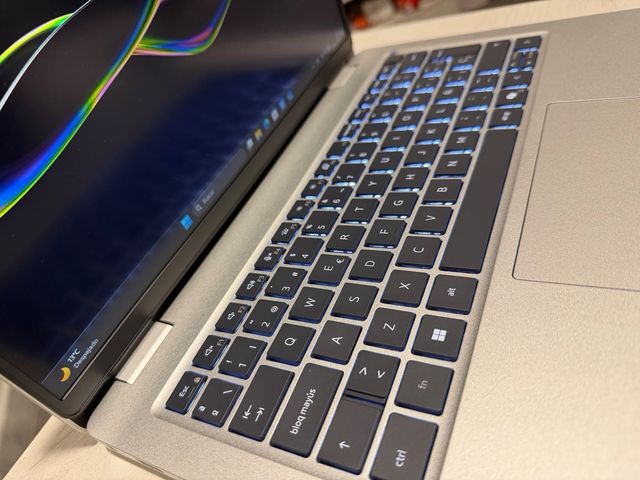 Portátil Ordenador Dell PRO NUEVO  