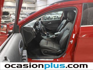 Mercedes-Benz GLA 200 d Urban 100 kW (136 CV)