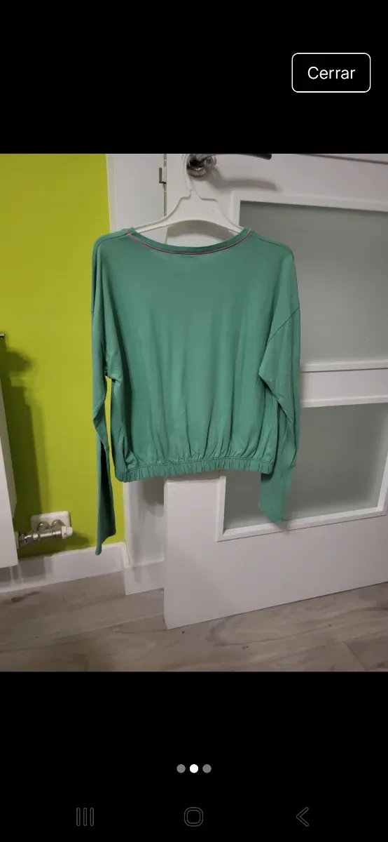 Camiseta Benetton niña M/10 verde con brillos