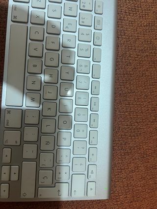 Teclado y Ratón Apple con pilas Blanco