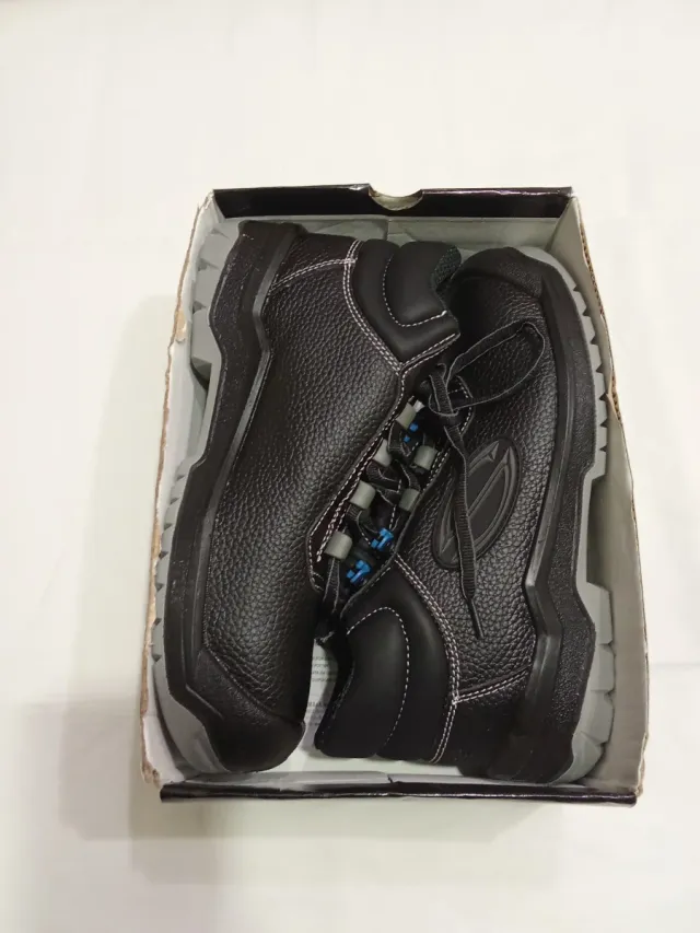 Scarpe da lavoro uomo taglia 42