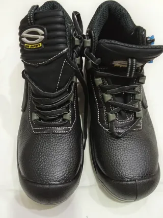 Scarpe da lavoro uomo taglia 42