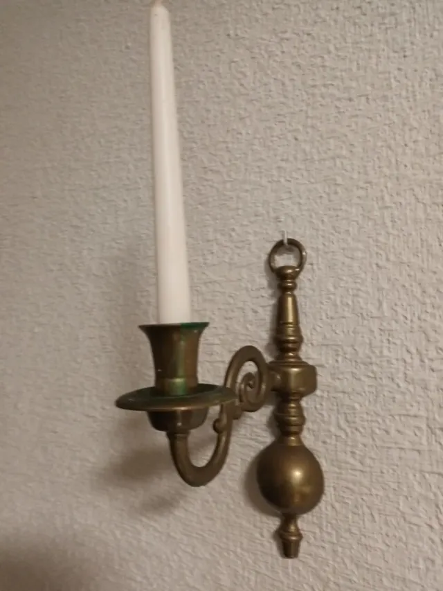 Portavelas de bronce