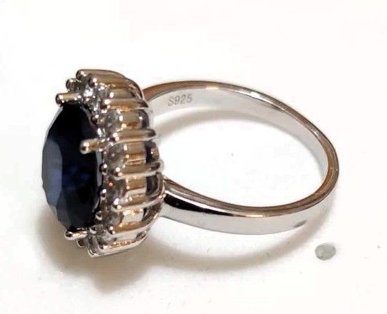 Anello in Argento e Zaffiro Blu