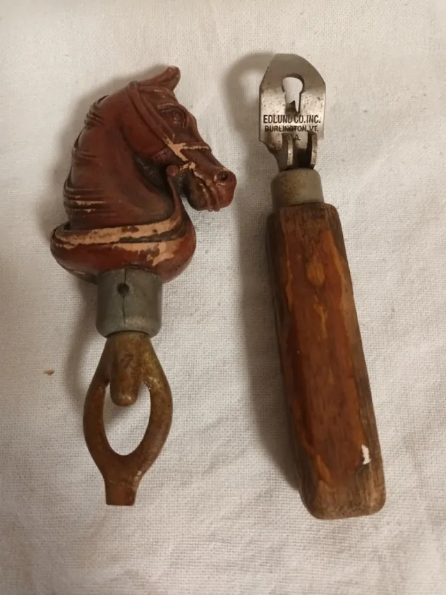 2 Abrebotellas Antiguos Caballo y Metal