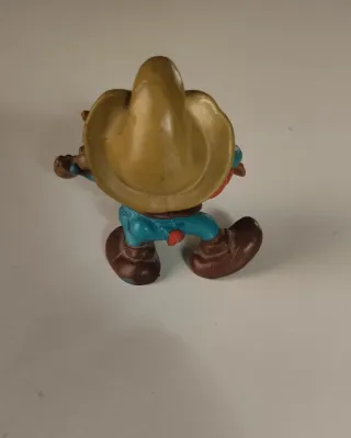 Pitufo vaquero violinista