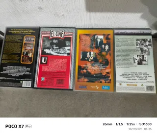 4 Películas VHS: Casino Royale, El Tigre de Scotla