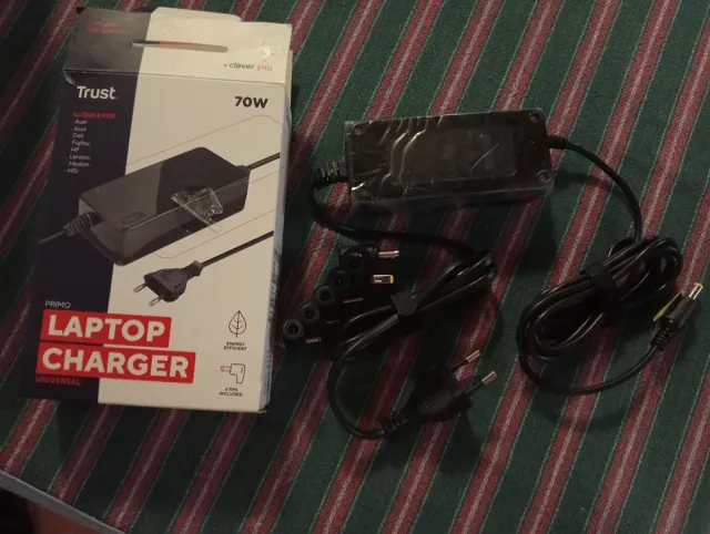 Caricabatterie universale per PC trust