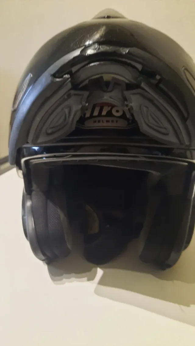 Casco de moto Airoh negro
